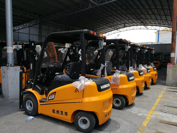 江南水果市場采購杭州叉車案例-電動叉車 江南水果市場采購杭州叉車案例-電動叉車